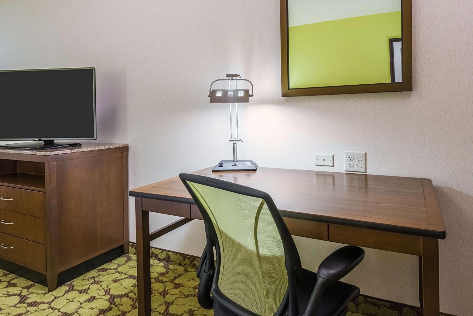 Hilton Garden Inn Wayne Ngoại thất bức ảnh
