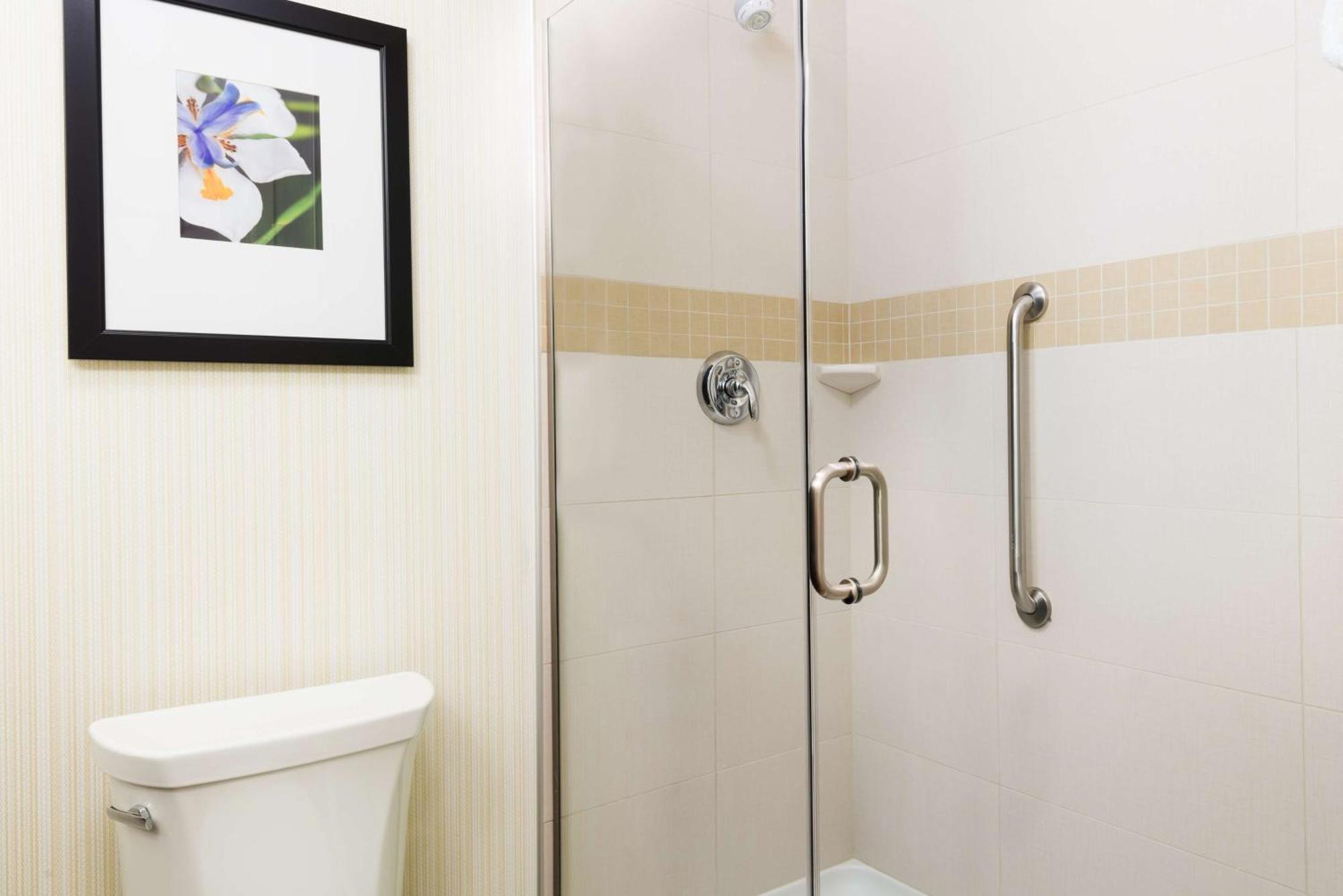 Hilton Garden Inn Wayne Ngoại thất bức ảnh