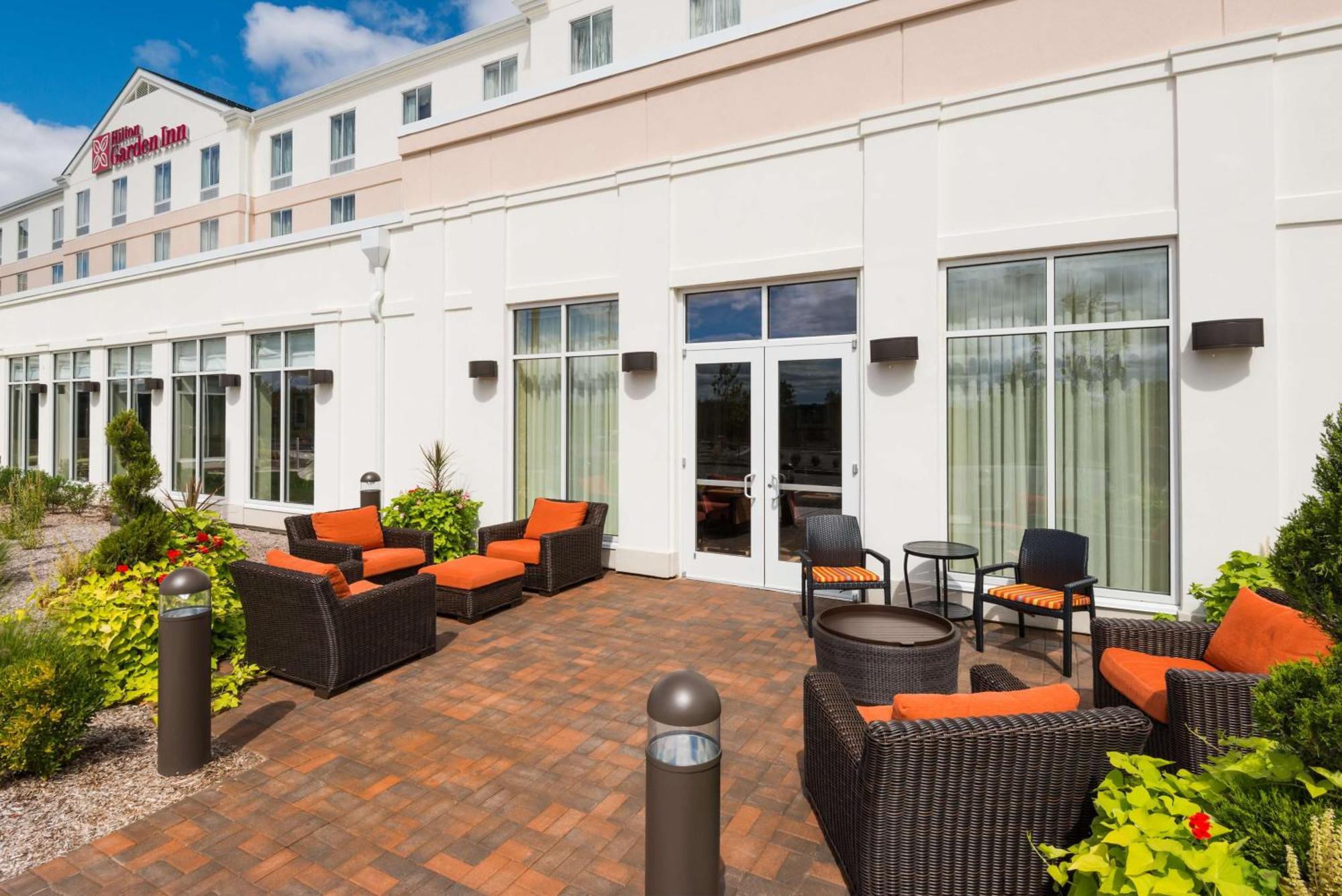 Hilton Garden Inn Wayne Ngoại thất bức ảnh